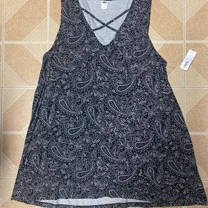 Black and white paisley crossed tank top